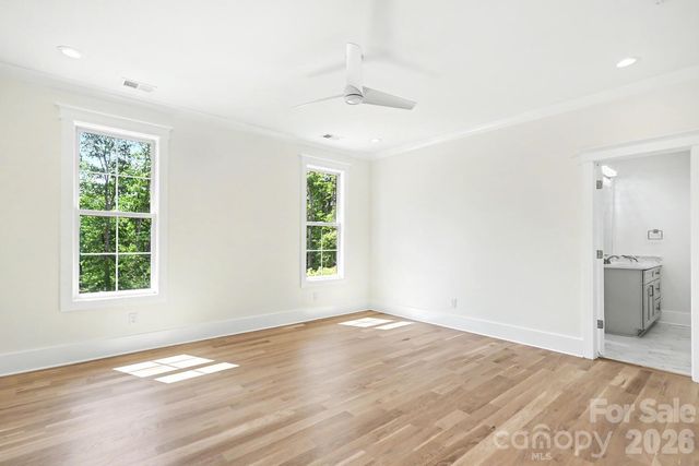 4304 Tangle Drive, Charlotte, NC 28211