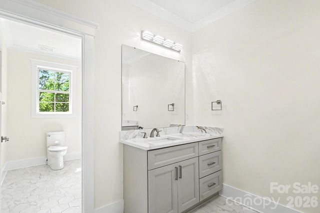 4304 Tangle Drive, Charlotte, NC 28211