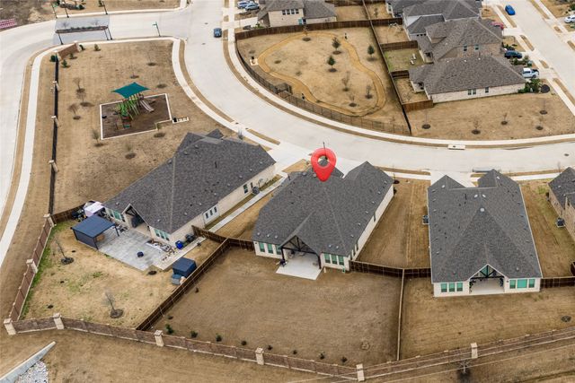 902 Lannister Street, Mansfield, TX 76063