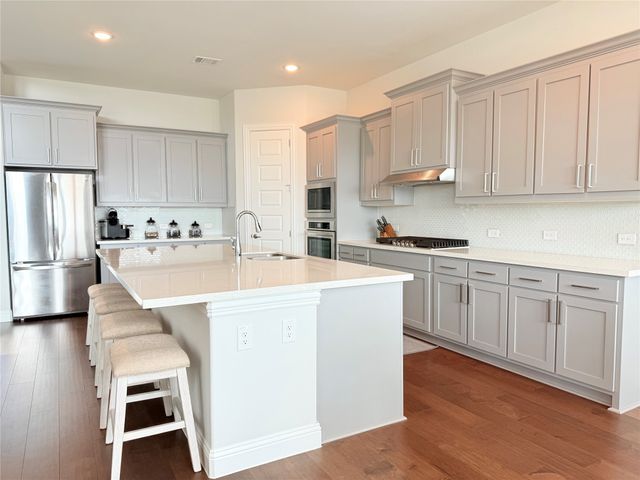 902 Lannister Street, Mansfield, TX 76063