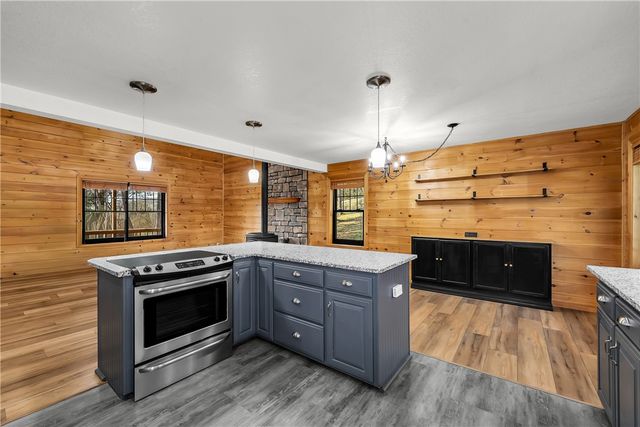 12825 E Wallin Mountain Road, West Fork, AR 72774