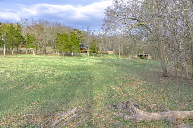 12825 E Wallin Mountain Road, West Fork, AR 72774