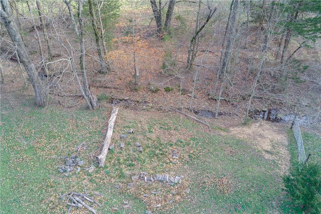 12825 E Wallin Mountain Road, West Fork, AR 72774