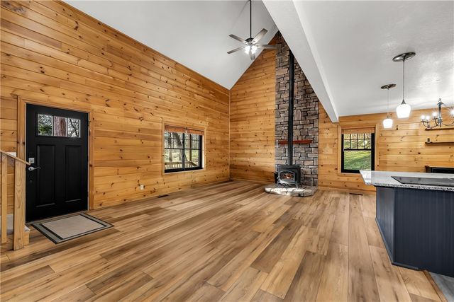 12825 E Wallin Mountain Road, West Fork, AR 72774