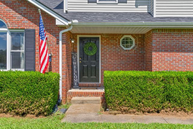 2923 Heatherfield Dr, Woodlawn, TN 37191