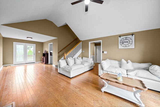 2923 Heatherfield Dr, Woodlawn, TN 37191