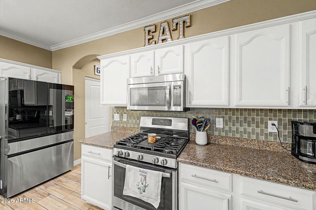 879 W HOLSTEIN Trail, San Tan Valley, AZ 85143