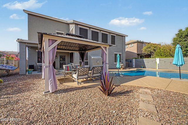 879 W HOLSTEIN Trail, San Tan Valley, AZ 85143