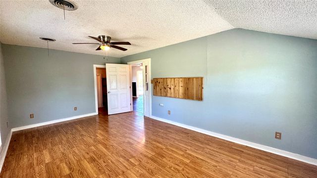 1118 Griffith Avenue, Terrell, TX 75160
