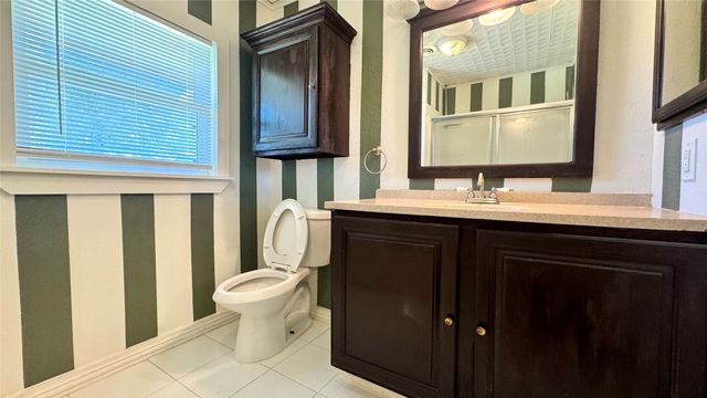 1118 Griffith Avenue, Terrell, TX 75160
