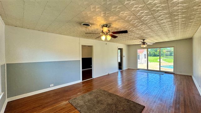 1118 Griffith Avenue, Terrell, TX 75160