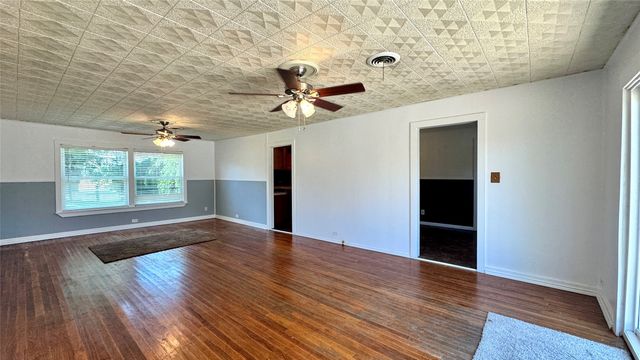 1118 Griffith Avenue, Terrell, TX 75160