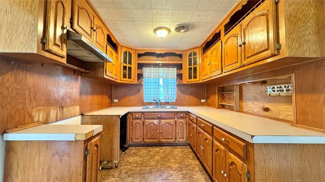 1118 Griffith Avenue, Terrell, TX 75160