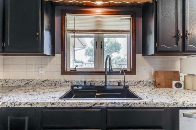 212 E Rosewood St, Rose Hill, KS 67133