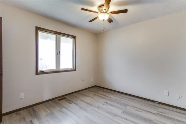 212 E Rosewood St, Rose Hill, KS 67133