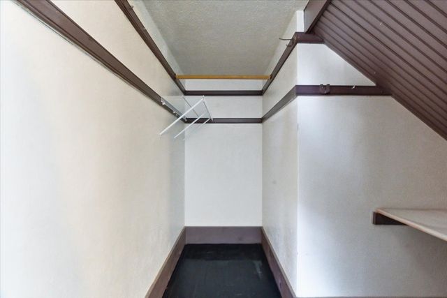 306 Oak Crest Street, Waukegan, IL 60085