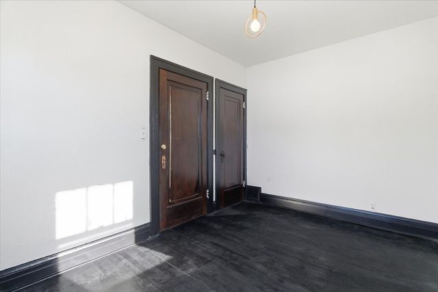 306 Oak Crest Street, Waukegan, IL 60085