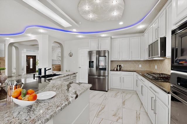 301 S Lynnwood TRL, Cedar Park, TX 78613