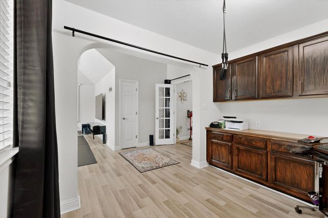 301 S Lynnwood TRL, Cedar Park, TX 78613