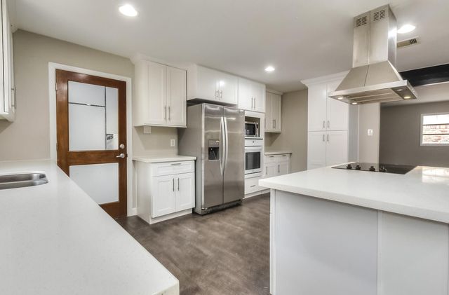 9006 Dunlap Street, Houston, TX 77074