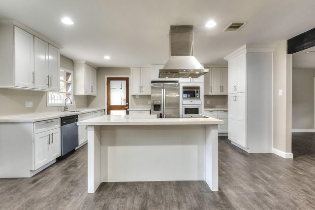9006 Dunlap Street, Houston, TX 77074