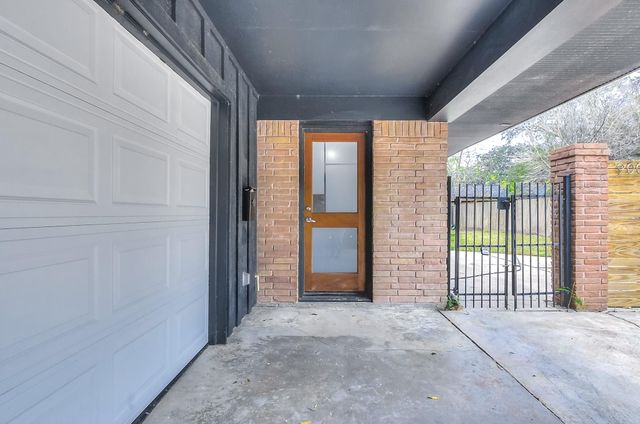 9006 Dunlap Street, Houston, TX 77074