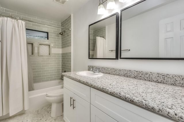 9006 Dunlap Street, Houston, TX 77074