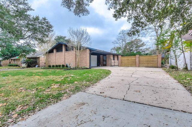 9006 Dunlap Street, Houston, TX 77074