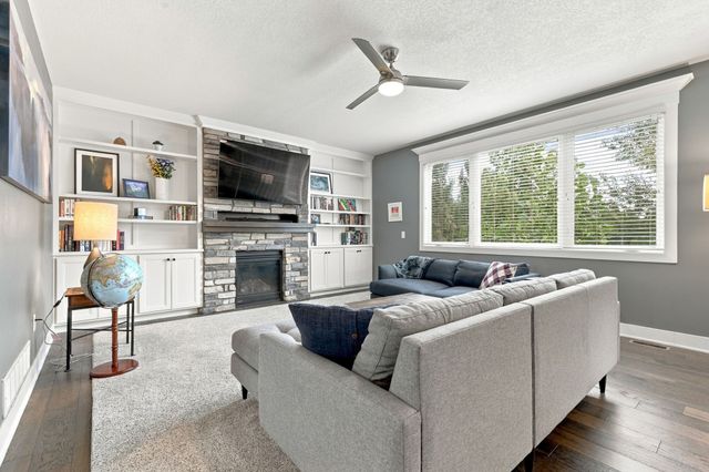 3627 NW 164th Street, Clive, IA 50325