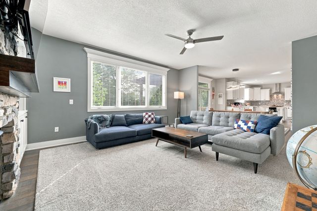 3627 NW 164th Street, Clive, IA 50325