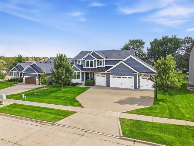 3627 NW 164th Street, Clive, IA 50325