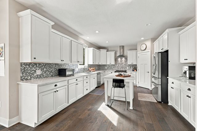 3627 NW 164th Street, Clive, IA 50325