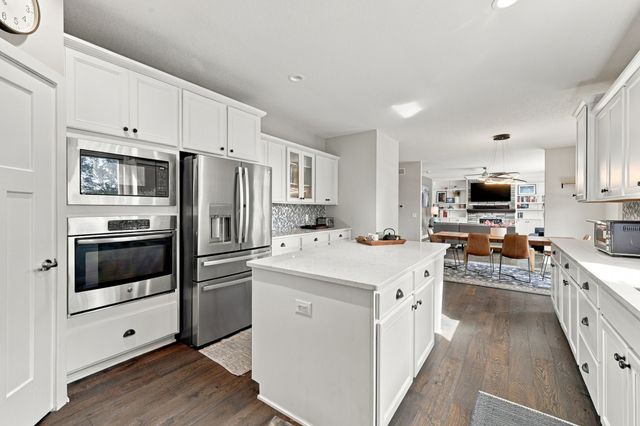 3627 NW 164th Street, Clive, IA 50325