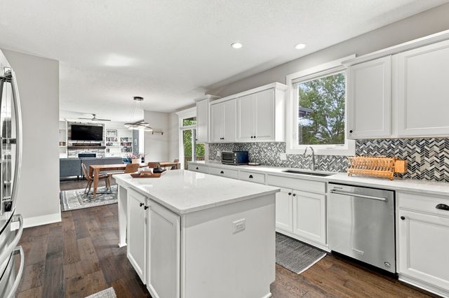 3627 NW 164th Street, Clive, IA 50325