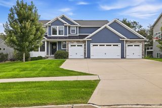 3627 NW 164th Street, Clive, IA 50325