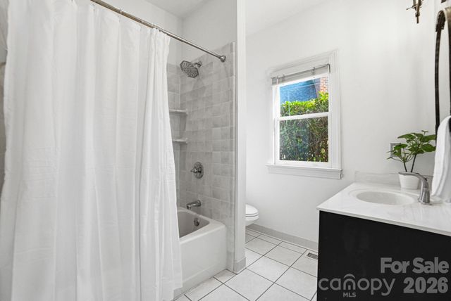 17206 Players Ridge Drive, Cornelius, NC 28031