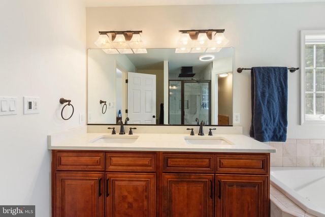 1131 ARNOLD RD, Westminster, MD 21157