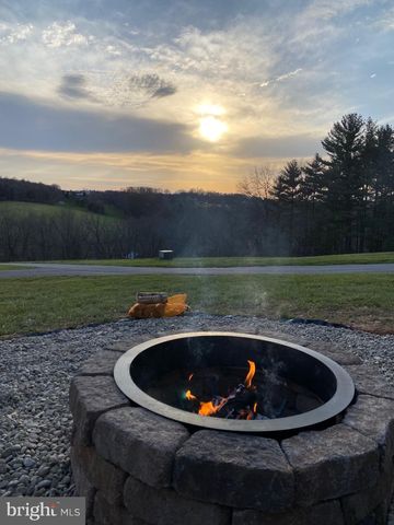 1131 ARNOLD RD, Westminster, MD 21157