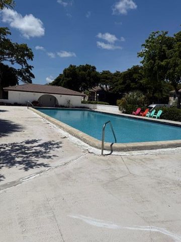 2710 Riverside Drive 203-a, Coral Springs, FL 33065