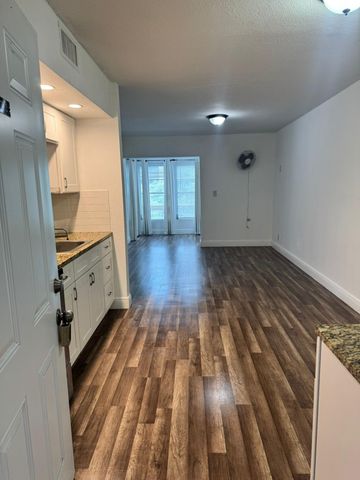 2710 Riverside Drive 203-a, Coral Springs, FL 33065