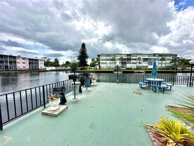 2771 Taft Street 302, Hollywood, FL 33020