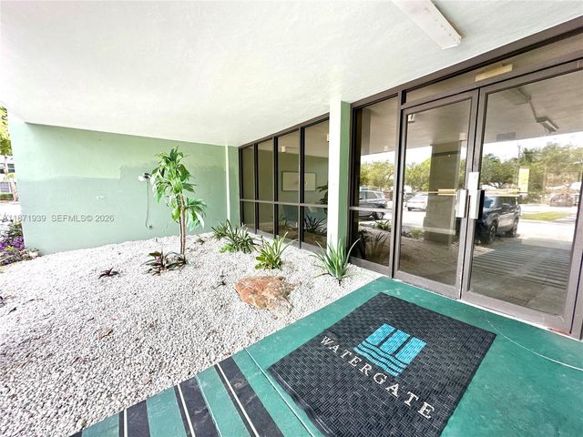 2771 Taft Street 302, Hollywood, FL 33020