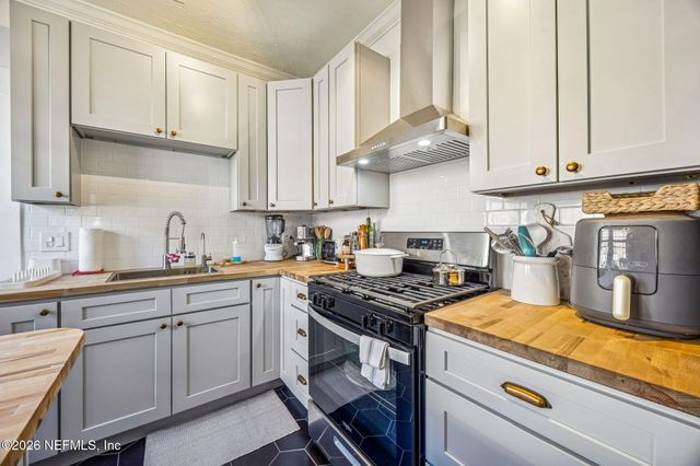 1268 WOLFE Street, Jacksonville, FL 32205