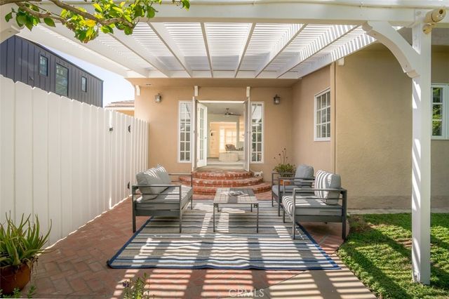 4122 Wilkinson, Studio City, CA 91604