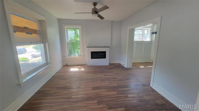 1215 Oakley Place, St Louis, MO 63112