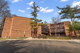 14501 Central Court PH3, Oak Forest, IL 60452
