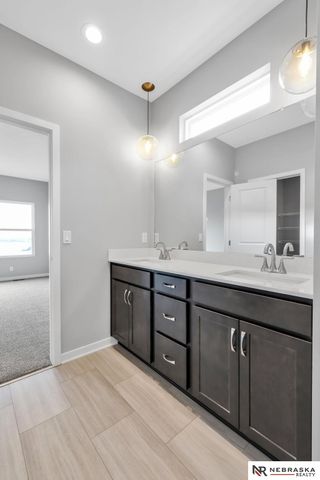 4437 S 213th Street, Elkhorn, NE 68022