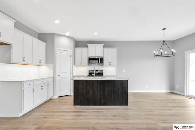 4437 S 213th Street, Elkhorn, NE 68022