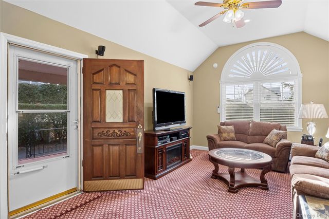 449 Mineola Boulevard, Williston Park, NY 11596