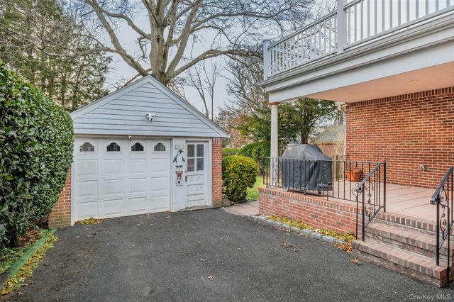 449 Mineola Boulevard, Williston Park, NY 11596